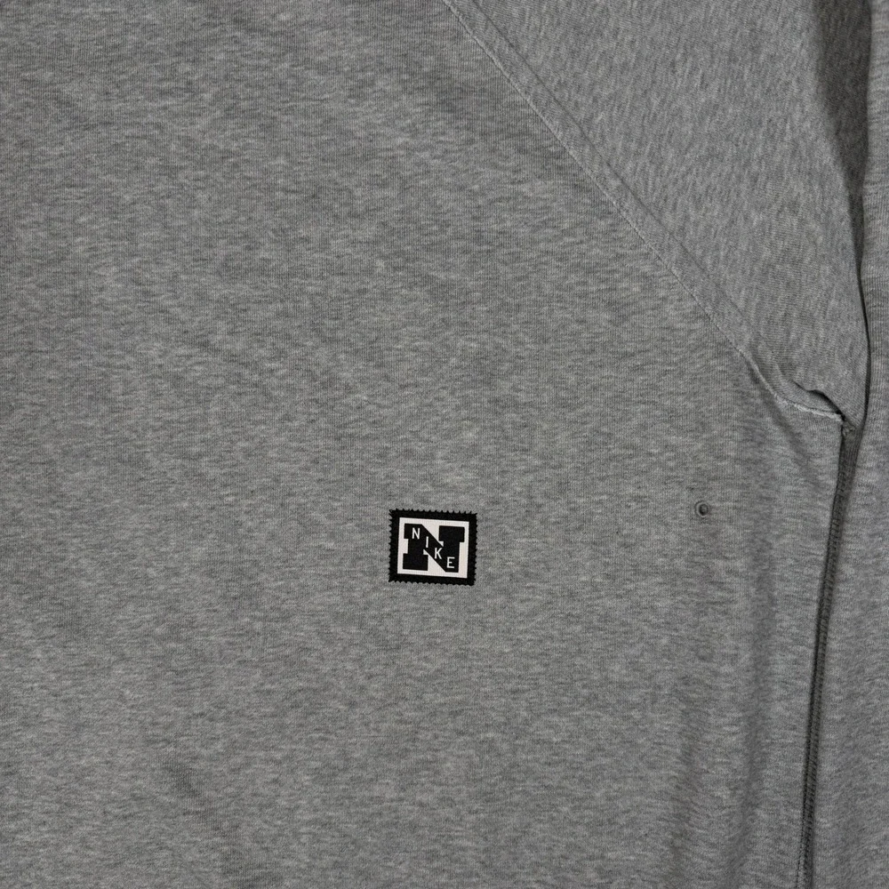Nike Dri Fit Crewneck Sweatshirt Mens XL Gray Swoosh Athletic Pullover‎